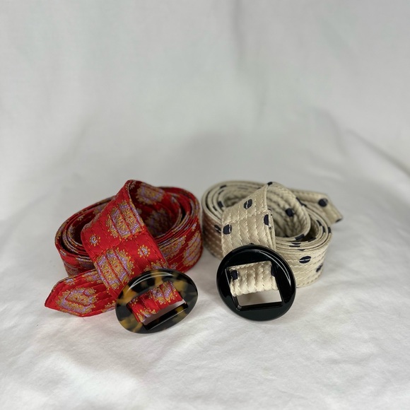 Bundle of 2 J. Crew 100% silk slide belts cream polka dot and ornate red - Picture 7 of 11